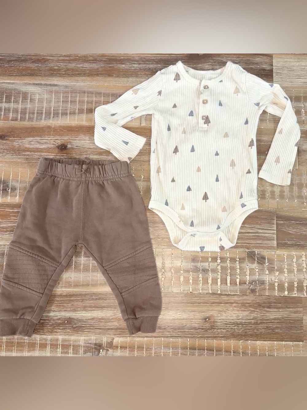 Easy Peasy & Disney Outfit
